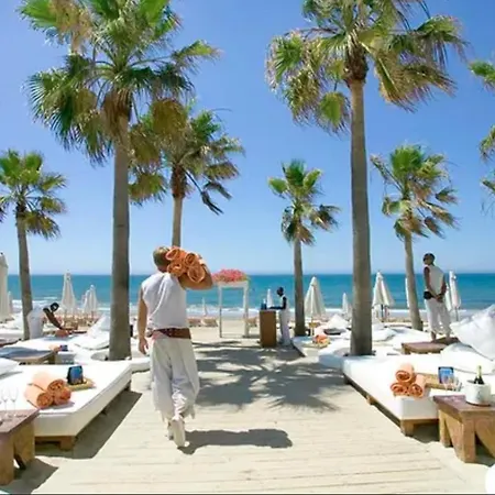 Honeymoon Corner Suite, Sun-all-day Terrace On The Of