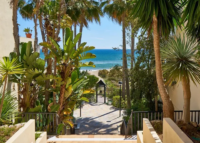 Honeymoon Corner Suite, Sun-all-day Terrace On The Of Apartmán Marbella