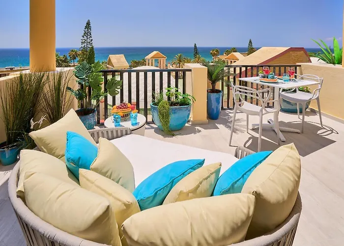 Honeymoon Corner Suite, Sun-all-day Terrace On The Of Apartmán Marbella