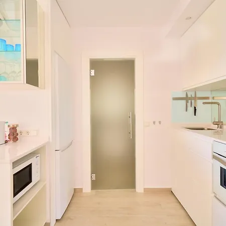 Honeymoon Corner Suite, Sun-all-day Terrace On The Of *