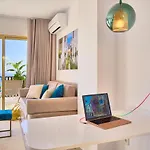 Honeymoon Corner Suite, Sun-all-day Terrace On The Of Διαμέρισμα *