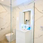 Honeymoon Corner Suite, Sun-all-day Terrace On The Of