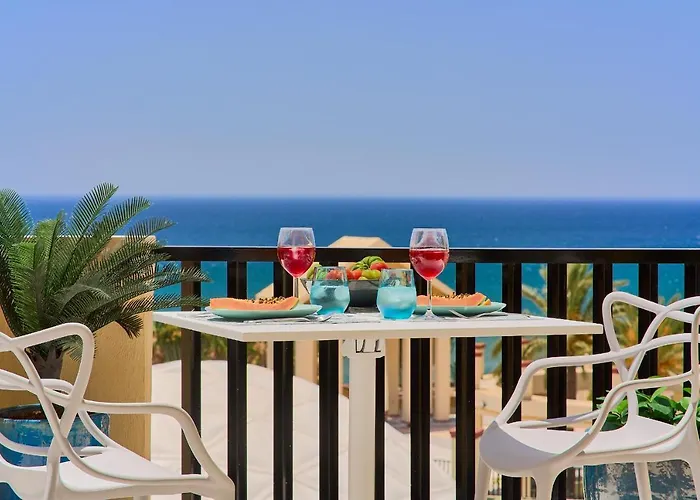 Honeymoon Corner Suite, Sun-all-day Terrace On The Of Marbella